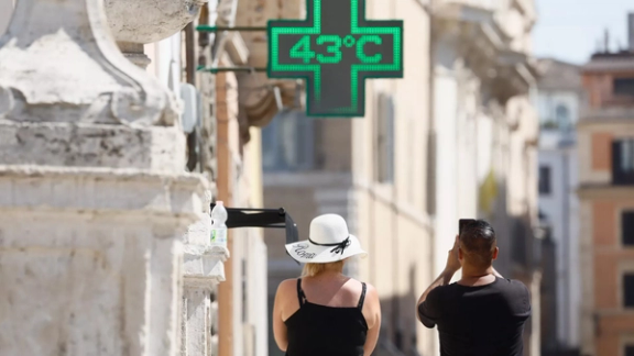 اروپا کې ګرمه څپه؛ تودوخه له ۴۰ درجو واوښته