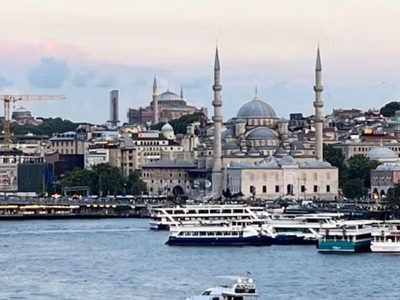 پاکستاني رسنۍ: د استابول مذاکرات له کومې پایلې پرته درول شوي