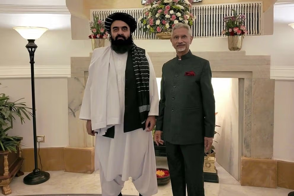 وكالة الأنباء الفرنسية: تقارب الهند مع طالبان يُثير غضب باكستان