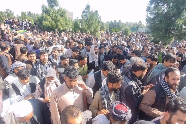 معترضان در هرات خواستار اعزام هیئت حقیقتیاب از کابل شدند
