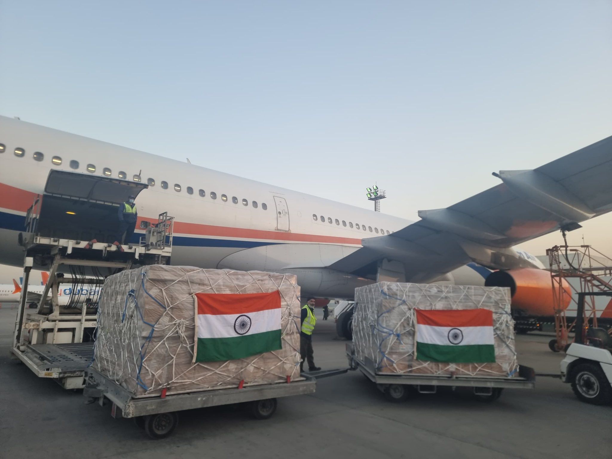 هند ۷۳ تُن دارو به کابل فرستاد