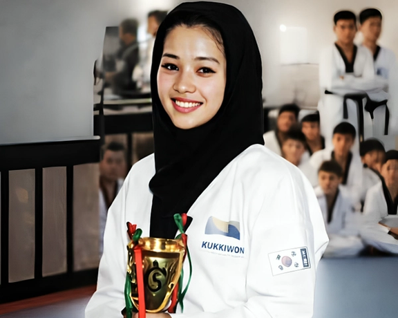 خدیجه احمدزاده، مربی تکواندو زنان هرات پس از نزدیک به دو هفته از زندان آزاد شد