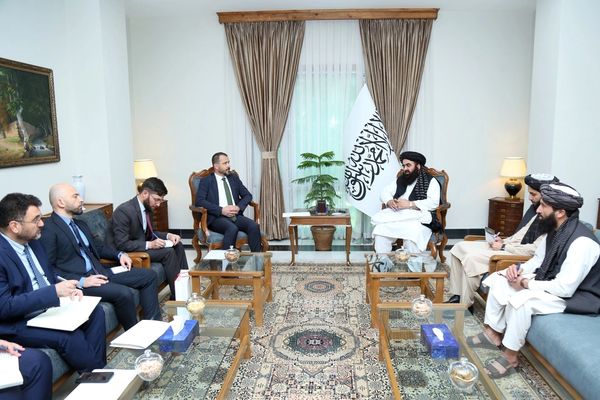 متقي او د ترکیې سفیر د اړیکو پر پراخوالي خبرې وکړې
