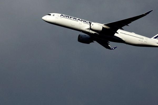 چند شرکت هواپیمایی اروپایی پرواز به اسرائیل و برخی از مناطق خاورمیانه را لغو کردند