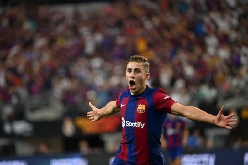 بارسلونا در اولین ال‌کلاسیکوی فصل با سه گل رئال مادرید را شکست داد 