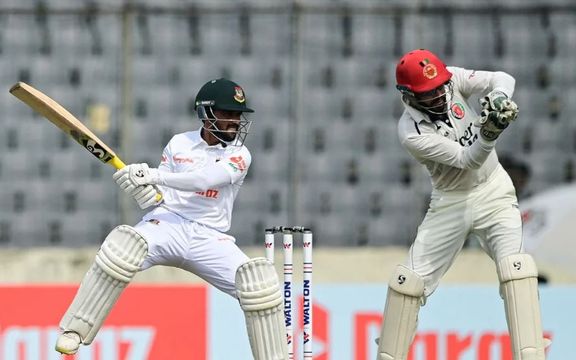 تیم ملی کریکت بنگلادیش، ٦١٦ دوش از تیم ملی کریکت افغانستان پیش افتاد