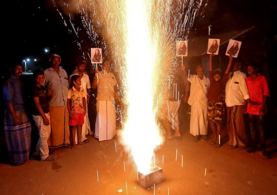   تجلیل مردم روستای تولاسندراپورم در جنوب هند از رسیدن کامالا هریس به کرسی معاون ریاست‌جمهوری امریکا- جنوری ۲۰۲۱