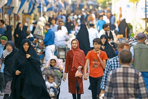شورای پناهندگان ناروی: افغانهای مقیم ایران زیر سایه جنگ فراموش شدهاند