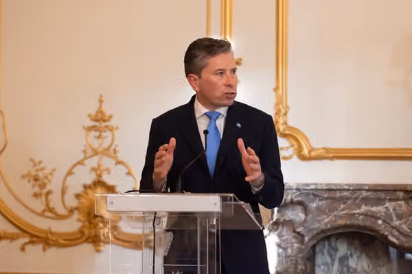 Taliban Must Let Female Aid Workers Work, Says UN Relief Chief