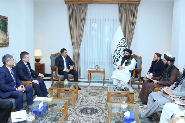 Kyrgyzstan’s Minister of Economy & Commerce in Kabul to Discuss Trade