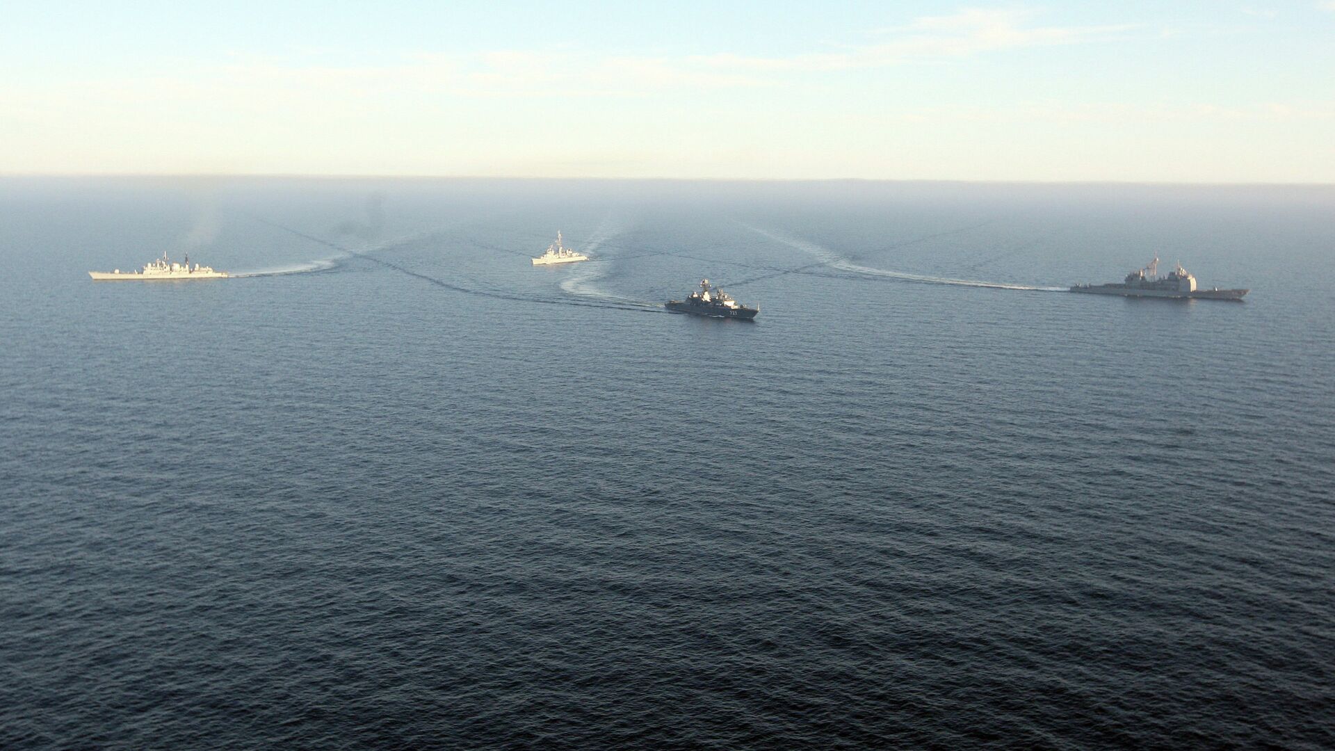 نیروی دریایی روسیه و اندونزیا برای اولین بار رزمایش نظامی مشترک برگزار می‌کنند