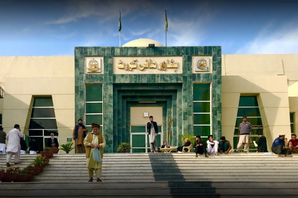 د پېښور سترې محکمې په سرطان ناروغۍ د اخته افغان د نیولو او اېستلو بهیر وځنډاوه
