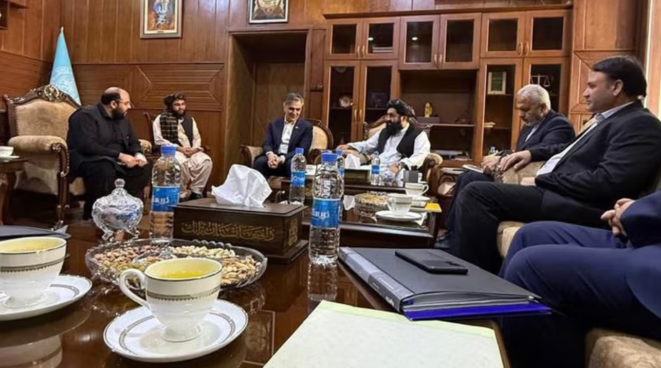 طالبانو او ایران دوغارون کې د افغان بانکونو د څانګو پرانېستل کېدو په اړه خبرې کړي