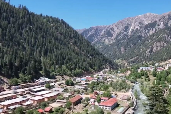 نورستان کې د ۱۰۰ مېګاواټه برېښنا د تولید لپاره د دوو بندونو د جوړولو چارې پیلیږي