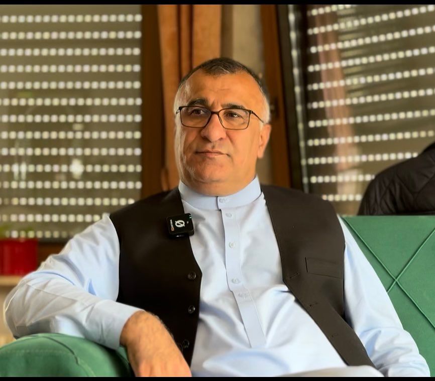 محمد حلیم فدايي: هر افغان سیاستوال تر اوسه ځکه ناکام دی چې هر یو یې ځان عقل کُل ګڼي