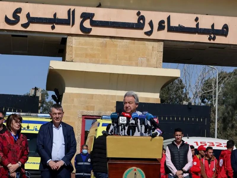 دبیرکل سازمان ملل به گذرگاه رفح رفت و خواهان آتش‌بس فوری شد