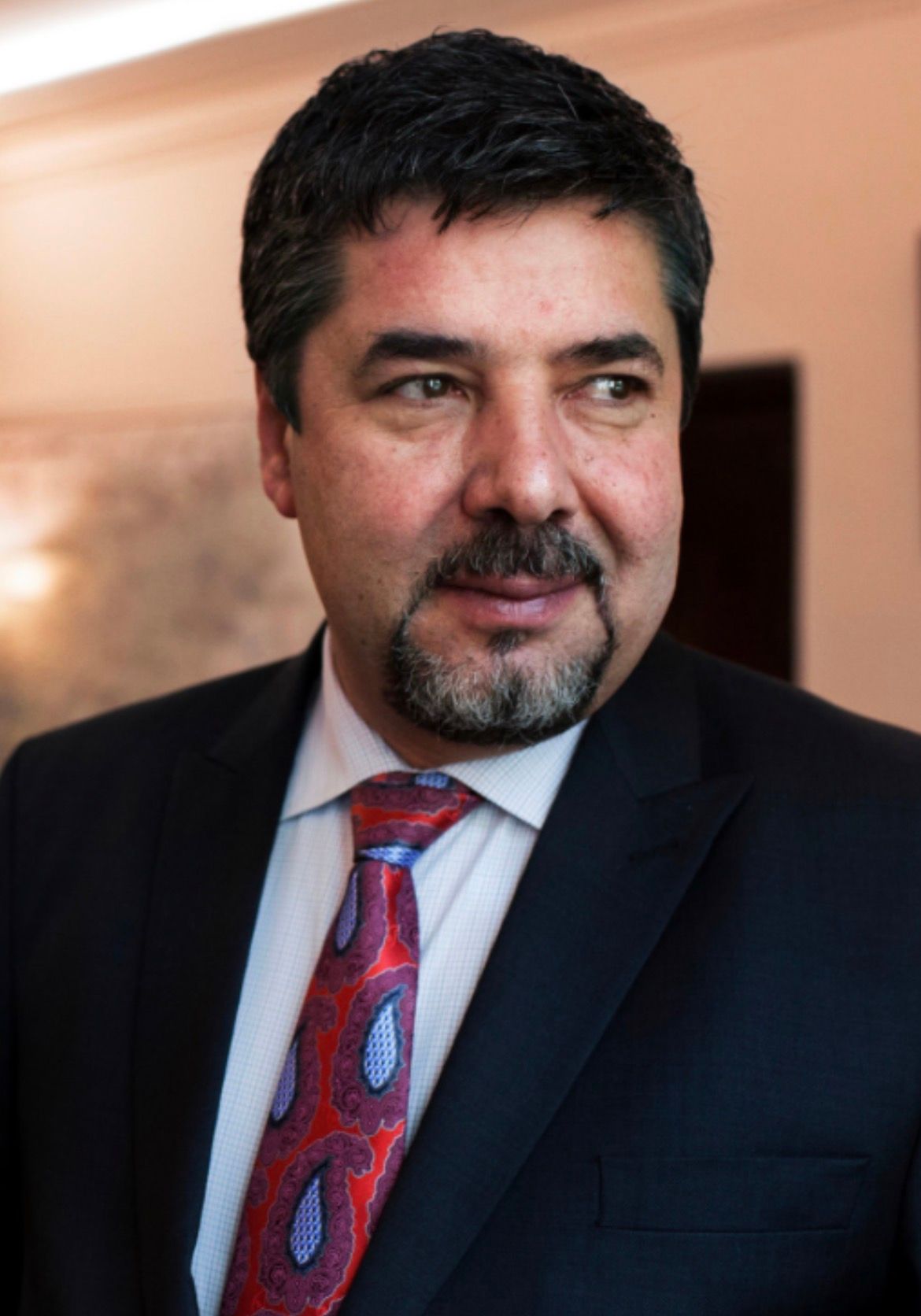 رحمت الله نبیل: پاکستان له سخت سیاسي او نظامي ناورین سره مخ دی