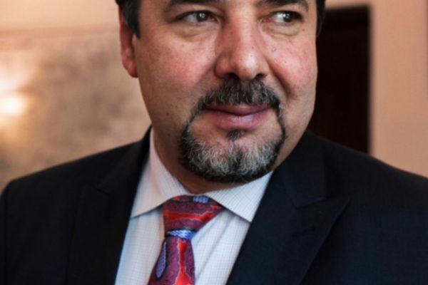 رحمت الله نبیل: پاکستان له سخت سیاسي او نظامي ناورین سره مخ دی