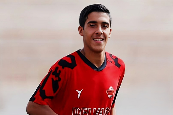 یک فوتبالیست و یک مربی دیگر در جریان اعتراضهای مردمی ایران کشته شدند