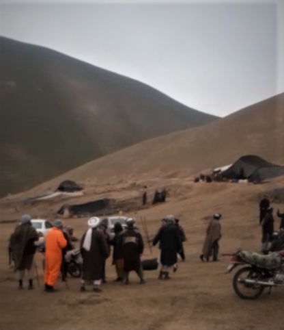 باشندگان مرکز فاریاب می‌گویند زمین‌های‌شان غصب شده است