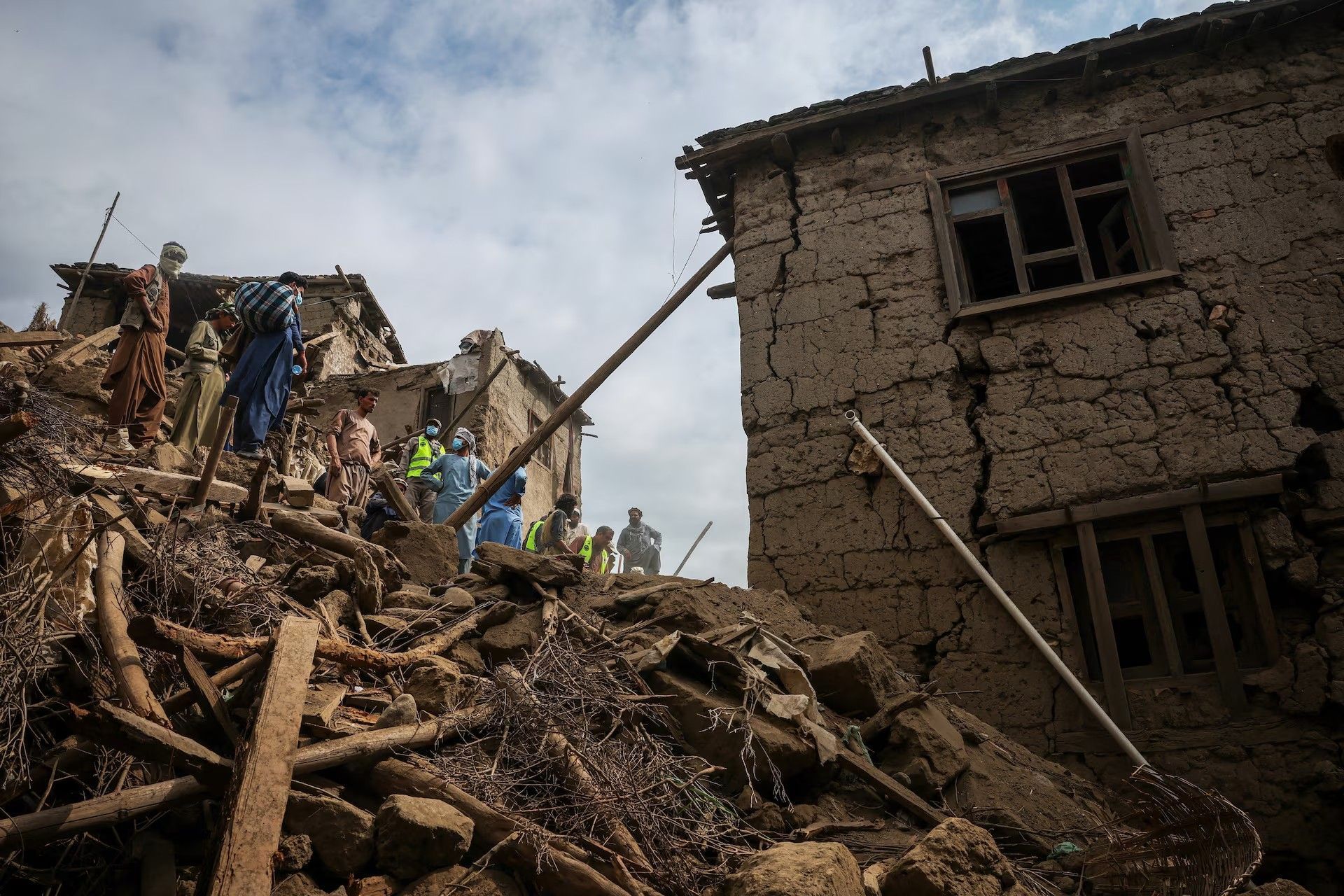 شورای پناهندگان ناروی می‌گوید شرایط کاری در مناطق زلزله‌زده افغانستان دشوار است 