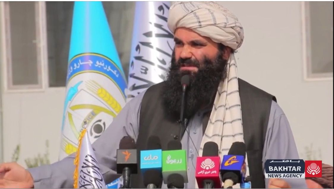 حقاني پاکستان ته:‌ هرڅوک چې خپل مشکل پخپله حل نه کړي په بل نه حل کېږي