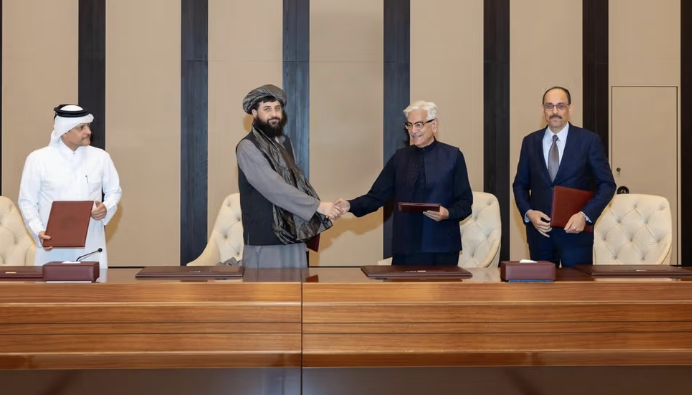 وزير الدفاع في طالبان: باكستان تريد منا الاعتراف بخط ديورند كحدود رسمية