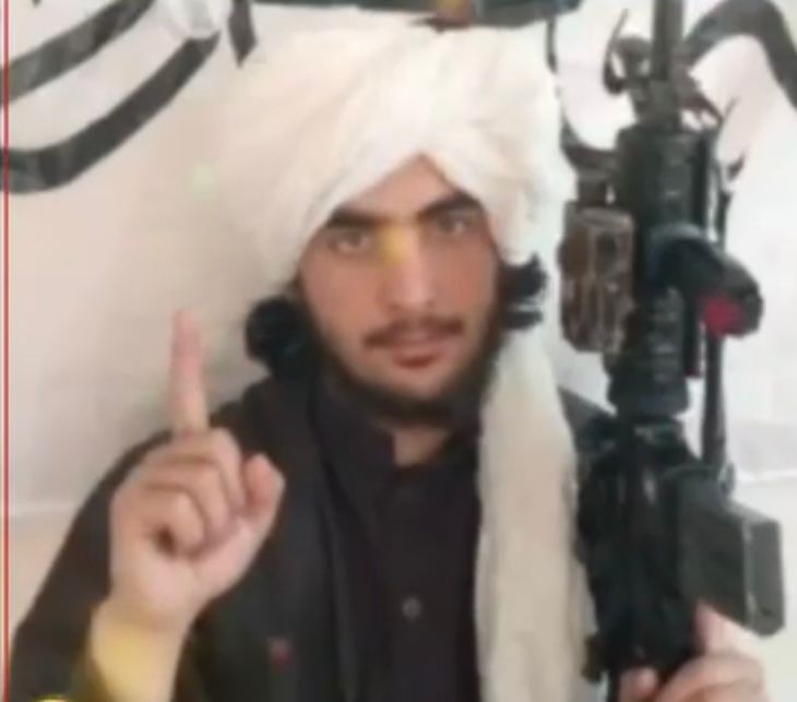 فاتحه یک عامل انتحاری به پایگاه نظامی ارتش پاکستان در بلوچستان، در میدان وردک برگزار شد