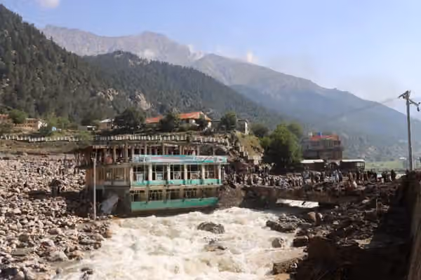 سیلاب در نورستان جان دو زن و یک کودک را گرفت