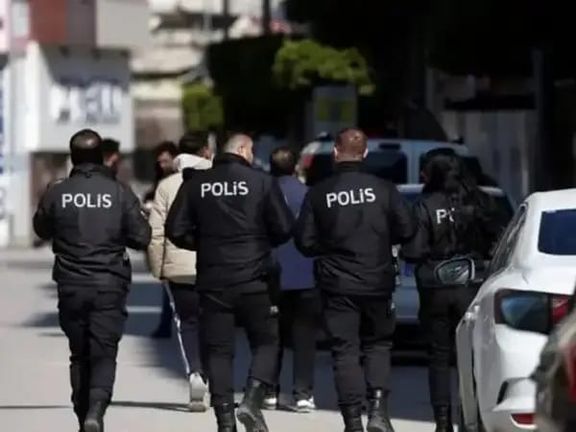 پولیس ترکیه بیش از ٢٠٠ پناهجو از جمله چندین افغان را بازداشت کرد