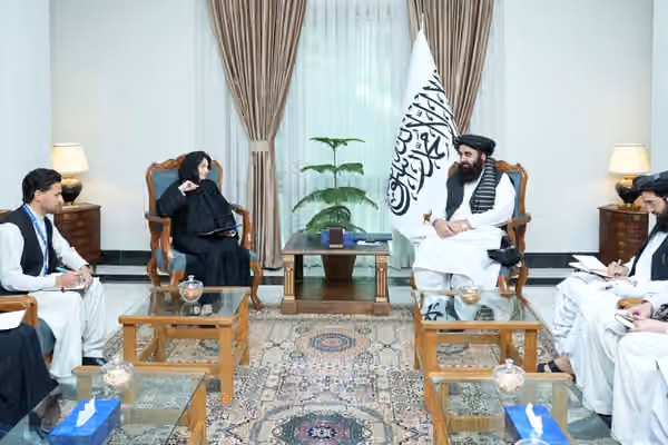 متقی و معاون گوترش بر ضرورت حفاظت از غیرنظامیان در حملات پاکستان تاکید کردند