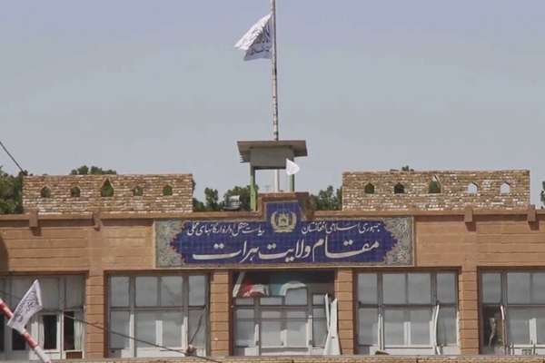 د لویدیځ زون لپاره طالب مسوولینو دیني او عصري زدهکړو ته د زمینې برابرولو په اړه خبرې کړي