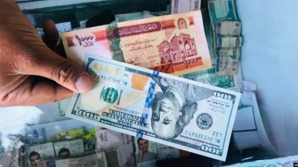 شكاوى من قيود السحب النقدي في المصارف الخاصة بكابل