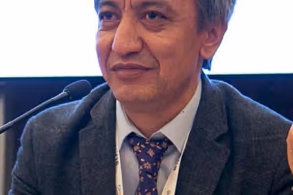داوود ناجي: هغه کسان چې د طالبانو خلاف له مبارزې تمرکز اړوي، د طالبانو ژرندې ته اوبه اچوي