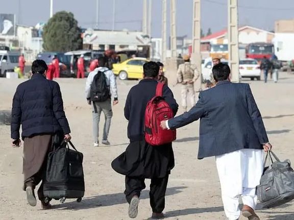ایران بیش از ١٤ هزار مهاجر افغان دیگر را از طریق مرز خراسان رضوی اخراج کرد