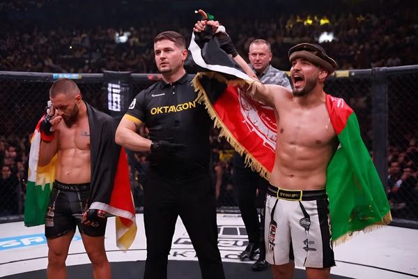 افغان مبارز عبدالله سلطاني په جرمني کې خپل عراقي سیال ته ماتې ورکړه