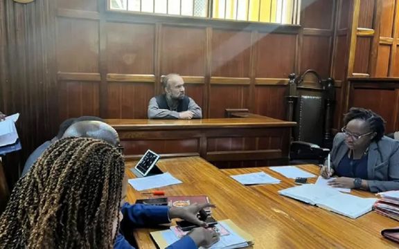 طالبان وايي په دوحه کې د کینیا له سفیر سره د ظاهر قدیر قضیه تعقیبوي