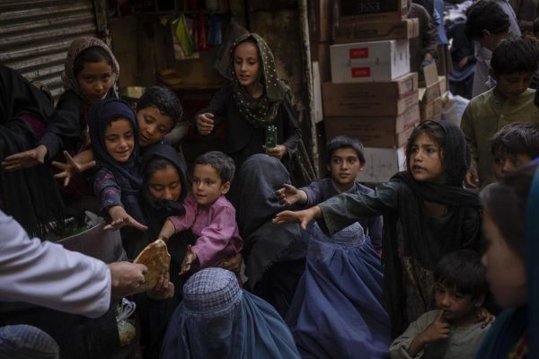 مرستې کمې او اړتیاوې ډېرې؛ اوچا یوازې د افغانستان ۱۴۵ ولسوالیو ته لومړیتوب ورکړی