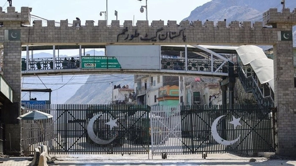 د تورخم دروازې بندېدو سره د سوداګرۍ حجم له ۲.۵ مېلیارد ډالرو یو مېلیارد ډالرو ته راکم شوی