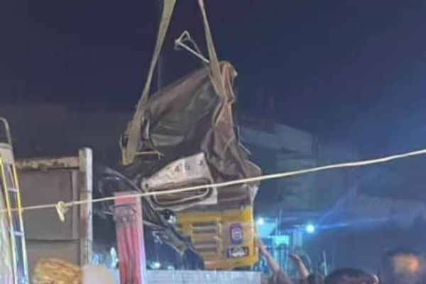 په جلالاباد کې د یوې ټرافیکي پېښې له امله یو کس مړ او یو بل ټپي شوی دی