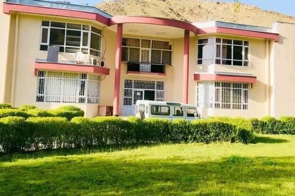 طالبان تنظّم ندوة في جامعة بنجشير حول "مكانة اللحية في الإسلام"