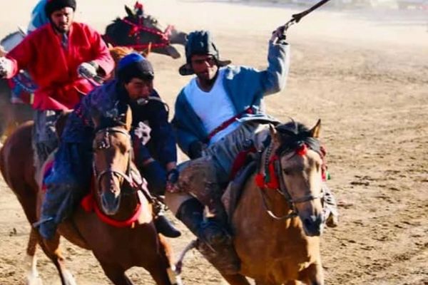 په بلخ کې د وزلوبې سیالۍ د ۱۵۰ چاپندازانو په ګډون ترسره شوې