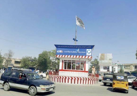 واژگونی بس مسافربری در قندوز ۲۶ زخمی برجا گذاشت