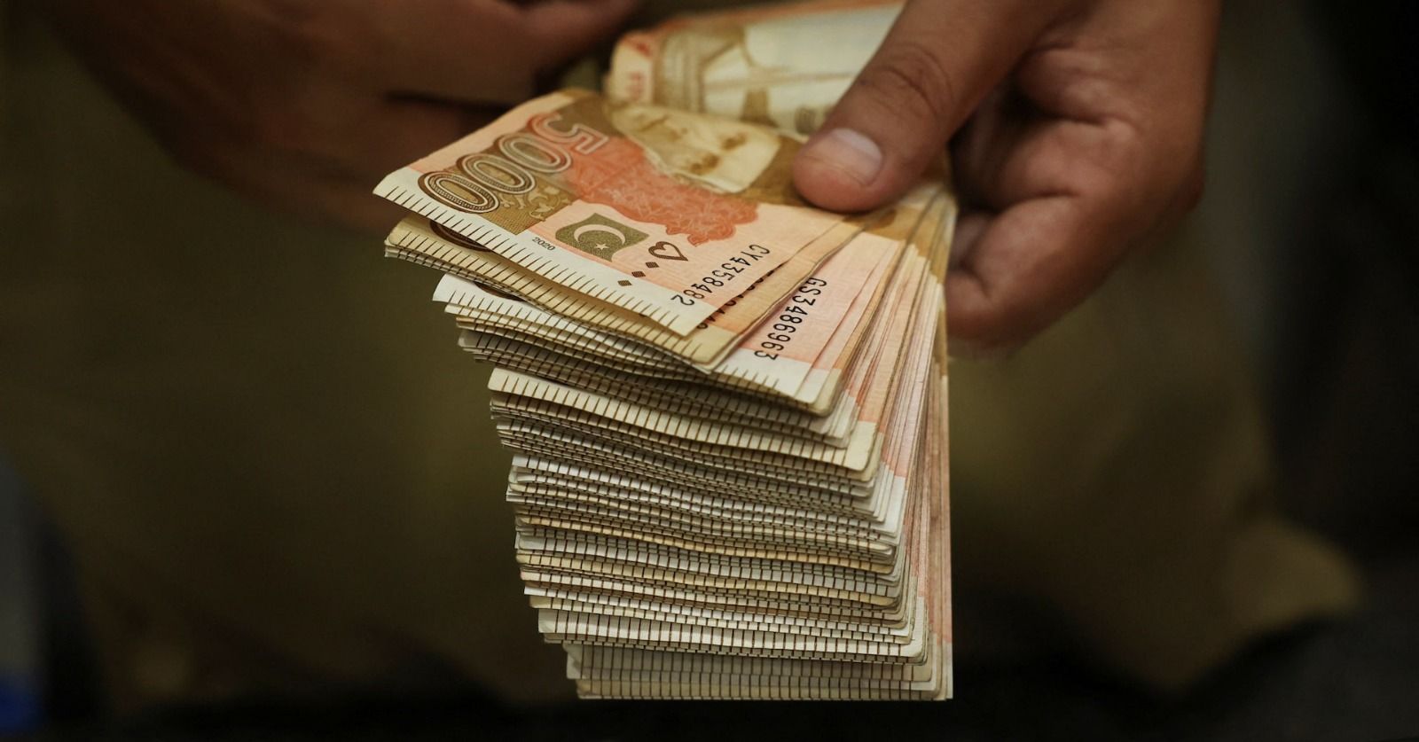پاکستان ۱۰ میلیارد دالر از امریکا کمک خواست