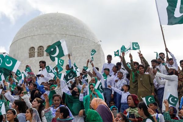 مسؤول بارز في جبهة المقاومة يدعو باكستان للتعاون ضد "التهديدات المشتركة"