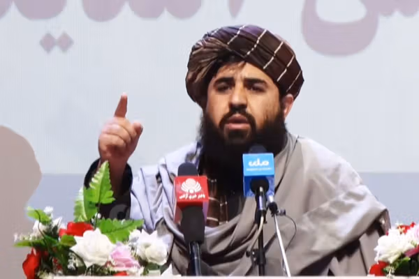 مقام طالبان: عناصر شریر در کشور همسایه را باید خنثی کنیم