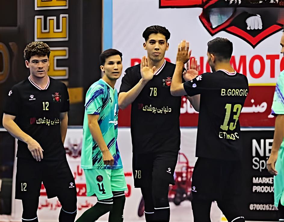 با پیروزی در هفته هفدهم؛ اتحاد اف‌سی با رضا حسین‌پور در آستانه قهرمانی لیگ برتر فوتسال