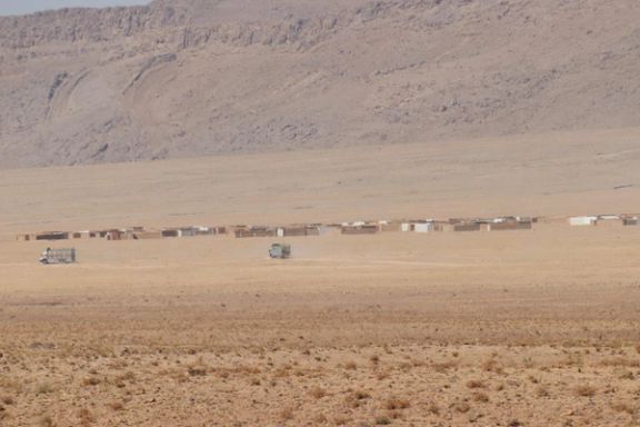 دې سیمې ته عام خلک او موټر نه پرېښودل کیږي، خو یوازې ځانګړې لارۍ د تعمیراتي چارو لپاره د ورتګ اجازه لري