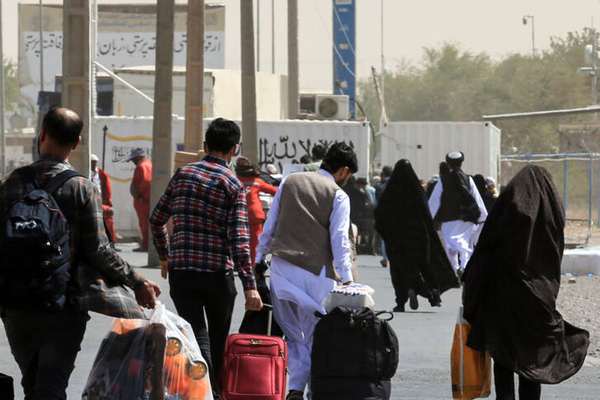 سیاستمدار ایرانی از اخراج یک میلیون افغان در هشت ماه خبر داد