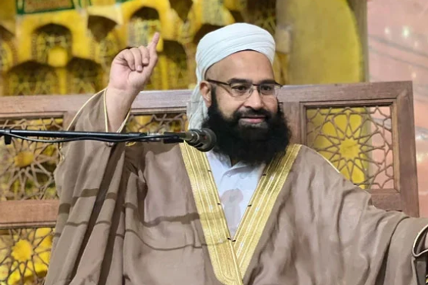 حرب الفتاوى؛ رئيس مجلس علماء باكستان يقول إن القتال ضد طالبان جهاد